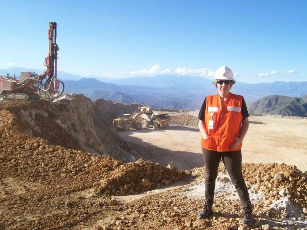 La arquera de la minería social