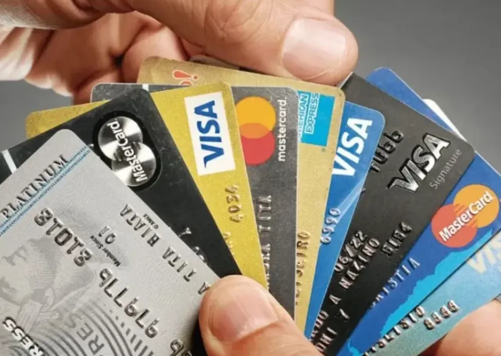 Las ventajas y desventajas del aumento de límites en las tarjetas de crédito