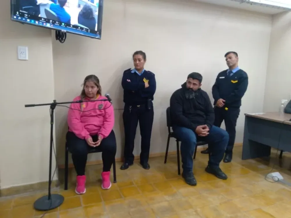 KAREN HEREDIA y el pastor evangélico Alberto Balmaceda están con prisiónpreventiva por un fraude con casas del IPV.