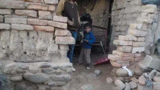 El drama de una familia que subsiste en condiciones de abandono total