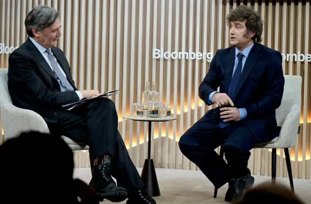 IDAS Y VUELTAS. Milei no tiene claro todavía cuando podrá levantar el cepo.