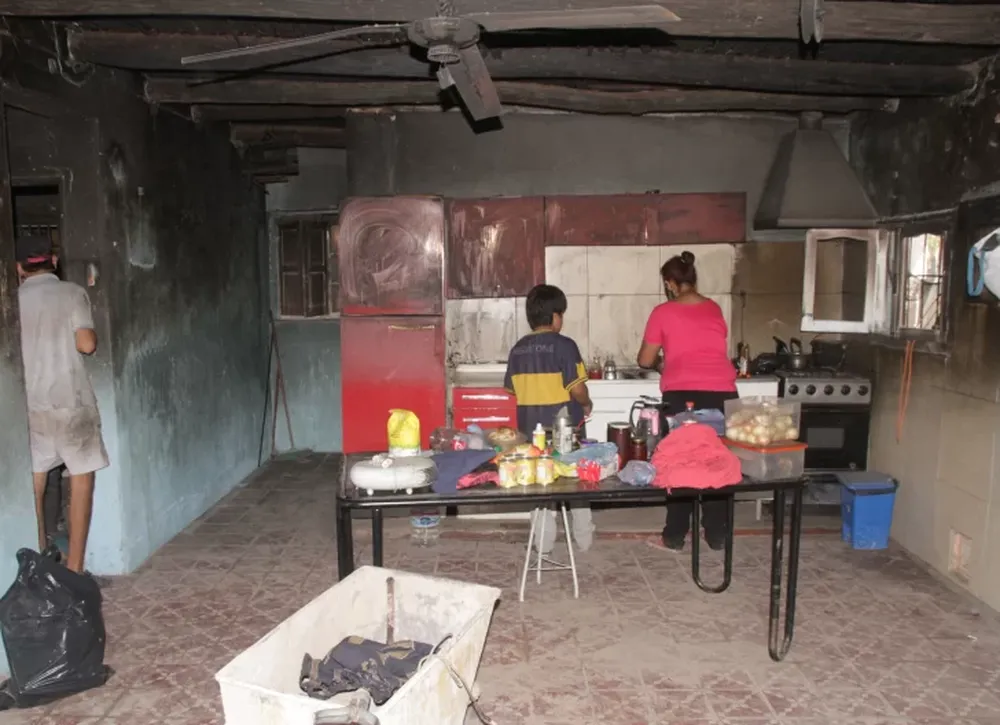 Grandes daños en una casa por un incendio