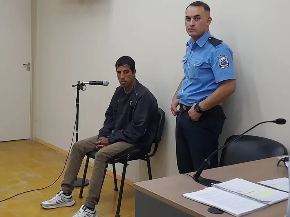 Investigan a trabajador de la construcción por golpear a su pareja y a la hija de ella estando ebrio