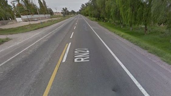 Un auto con siete personas, entre ellas 5 menores, protagonizó un terrible vuelco en Ruta 20