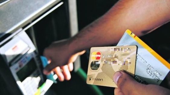 Le dan 3 años por estafar con tarjetas clonadas