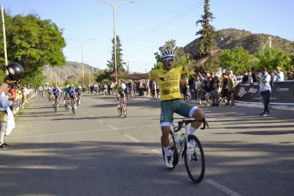 Leonardo Cobarrubia. Prensa Tour Riojano.-