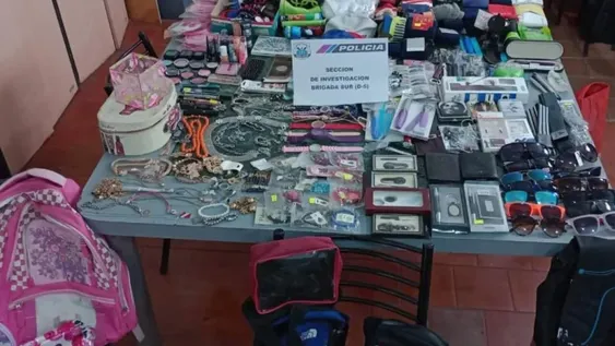 Saquearon una mercería y la Policía recuperó el botín