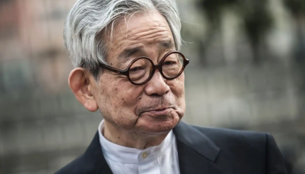 Murió el escritor japonés Kenzaburo Oe, Premio Nobel de Literatura