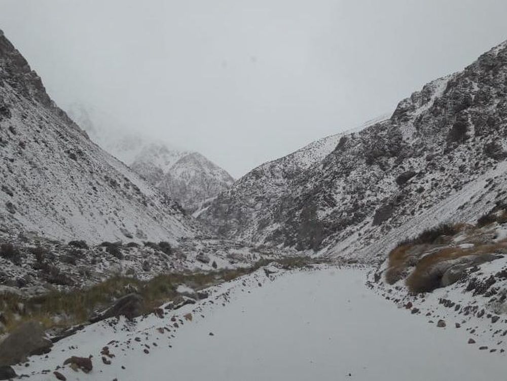 Pobrísima cantidad de nieve caída en Cordillera en la primera parte de la temporada