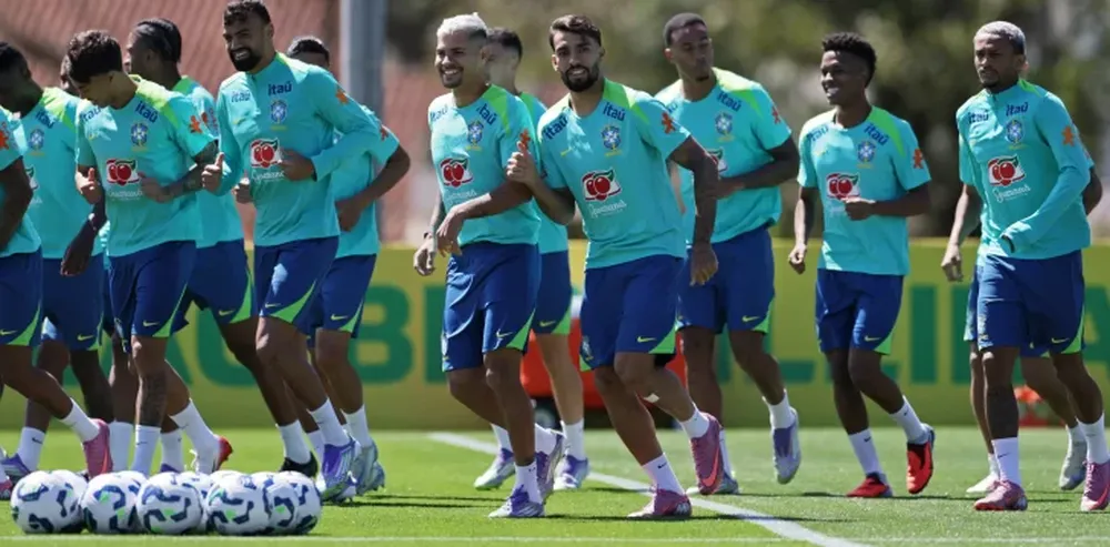 MOTIVADOS. Brasil, con Ancelotti de líder, tratará de recuperar confianza y juego ante Chile eliminado.