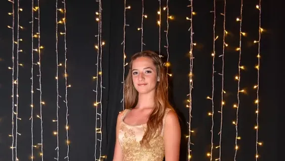 Quince años de Trinidad Manzano Passerón