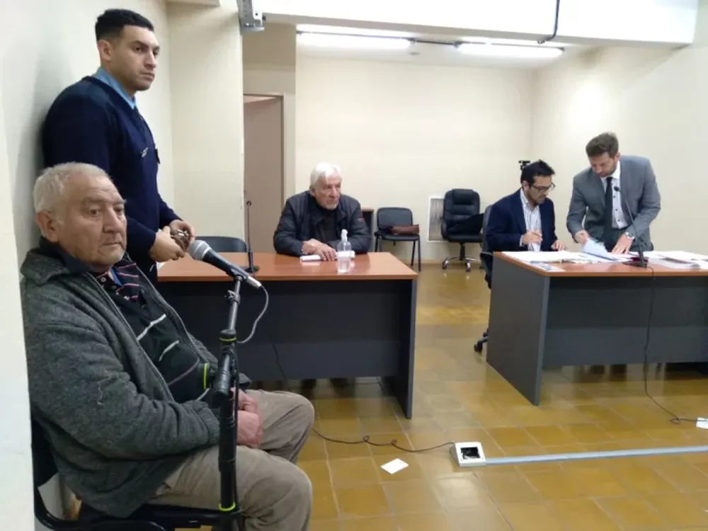 Tiene 15 años y trabajaba en la casa de un jubilado para ayudar a su mamá: está embarazada y dijo que el anciano la violó
