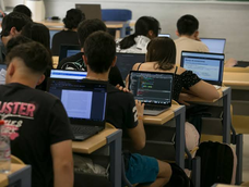 ia en las aulas y los desafios que enfrentan docentes y estudiantes en san juan, analizado por actores educativos