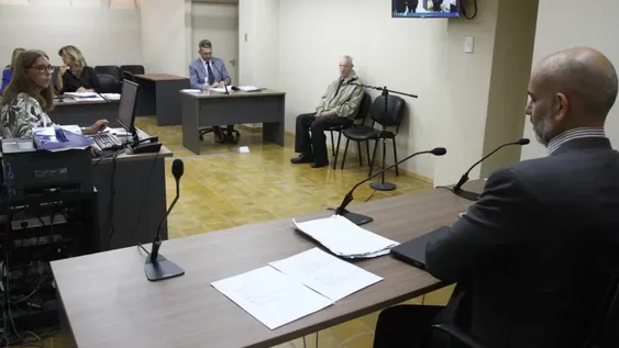 ¿El ingeniero jubilado corrompió a sus 3 hijos y dejó un grave daño en la mayor?