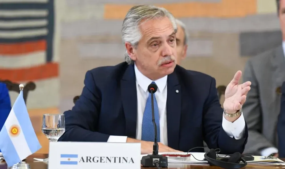 Alberto Fernández: “No enriquecimos a nuestras familias y no entregamos obras a nuestros amigos”
