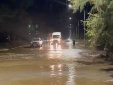 Nuevamente Jáchal fue uno de los departamentos más afectados por las lluvias y crecientes registradas anoche y esta madrugada. Nuevamente Jáchal fue uno de los departamentos más afectados por las lluvias y crecientes registradas anoche y esta madrugada.