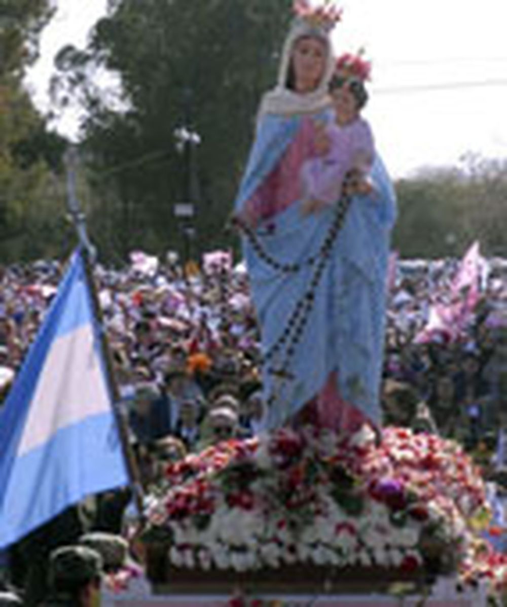 En caravana a San Nicolás