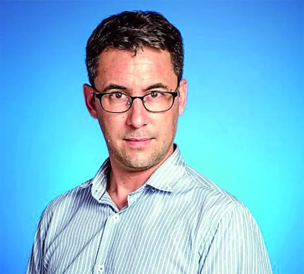 Seguros Covid-19 para los viajes de negocios o de esparcimiento