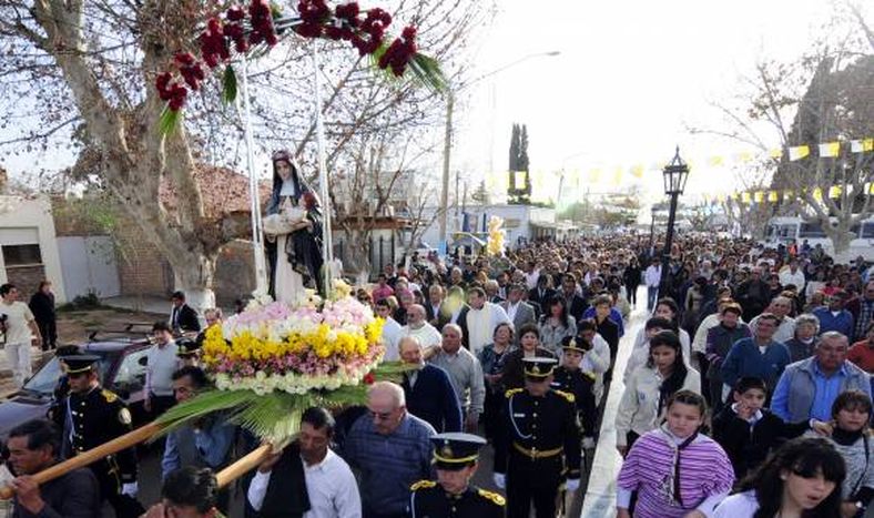 Fe en alza por Santa Rosa