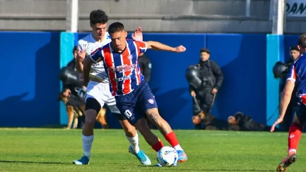 Peñarol prepara variantes de cara a un duelo clave ante el Chacarero