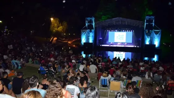 Jazz en el Parque General San Martín: anoche actuó  Gon Trío y esta noche será el turno de Abel Herrera Trío