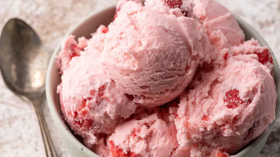 ofrecen 10 mil dolares al mes por probar helados: como inscribirse y en que consiste el trabajo