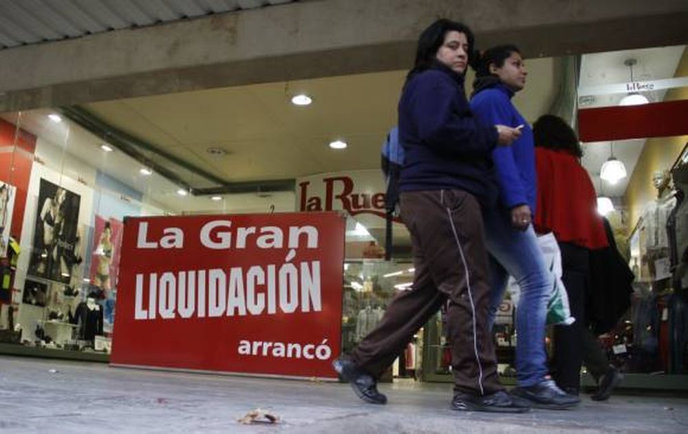 Por bajas ventas, ya se liquida hasta con el 50%