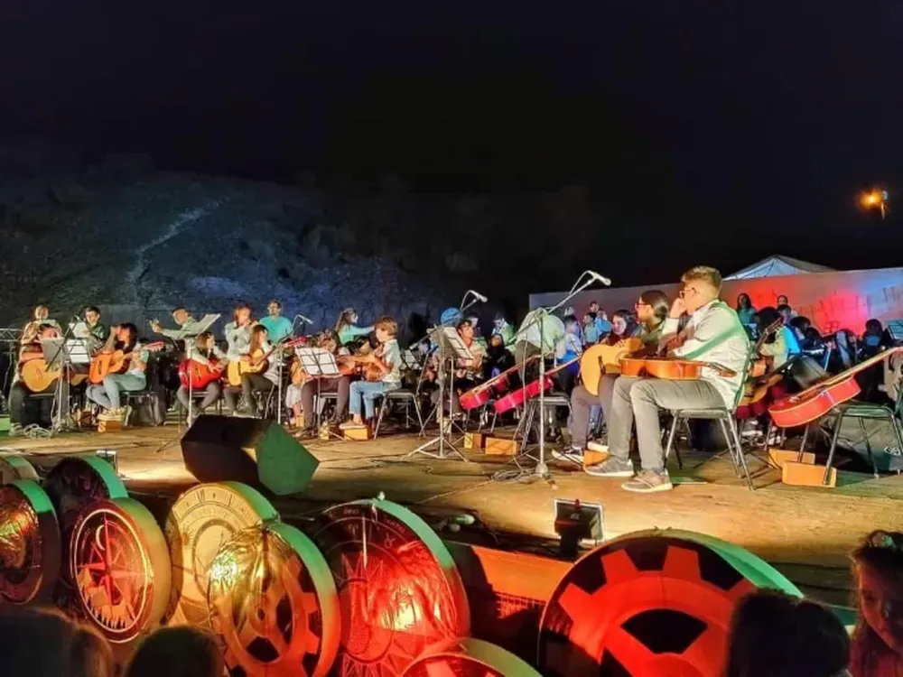 Cierre cultural anual de la escuela de teatro y música en Calingasta