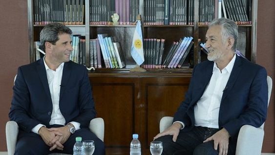 Uñac a la prensa puntana: “Con humildad, vine a mirar el modelo de San Luis”