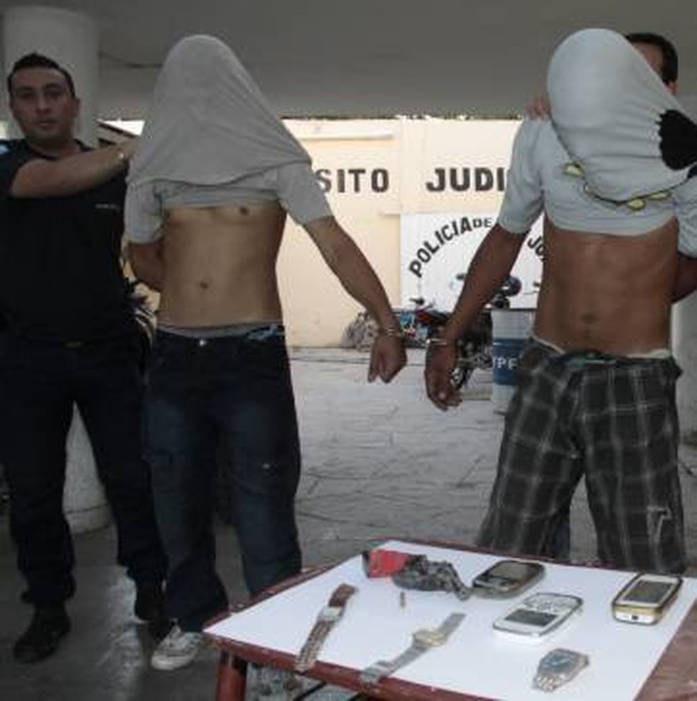 Un menor homicida y su hermano  violador, en una violenta fuga