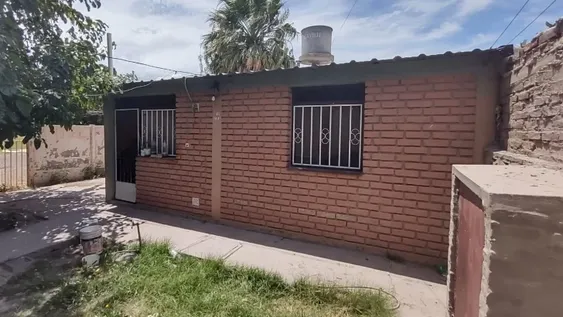 Dijo que al menos dos ladrones lo ataron y le robaron $14.000, pero en la Policía dudan