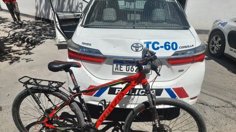robo una bicicleta, huyo y  lo detuvieron a los pocos metros en rawson