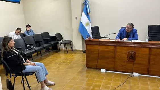 La imputada, sentada frente al nuevo juez del caso, Alberto Caballero.