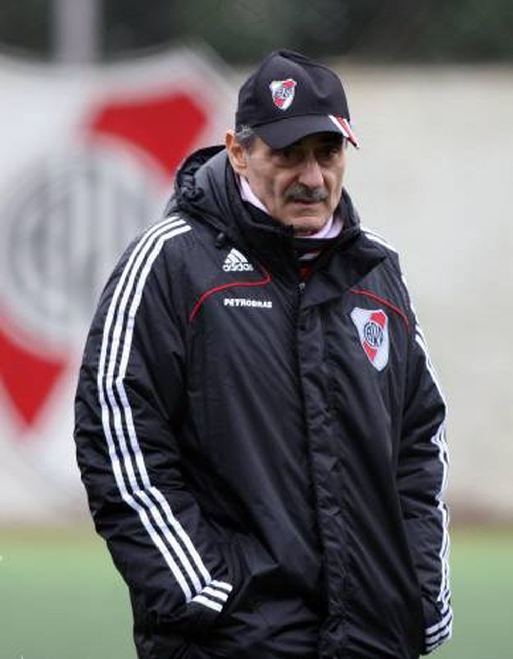 Por Gallardo, Cappa salió a pedir perdón