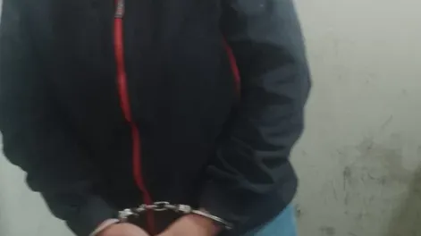 Aprehendieron a una mujer que quiso robar un queso en Café América