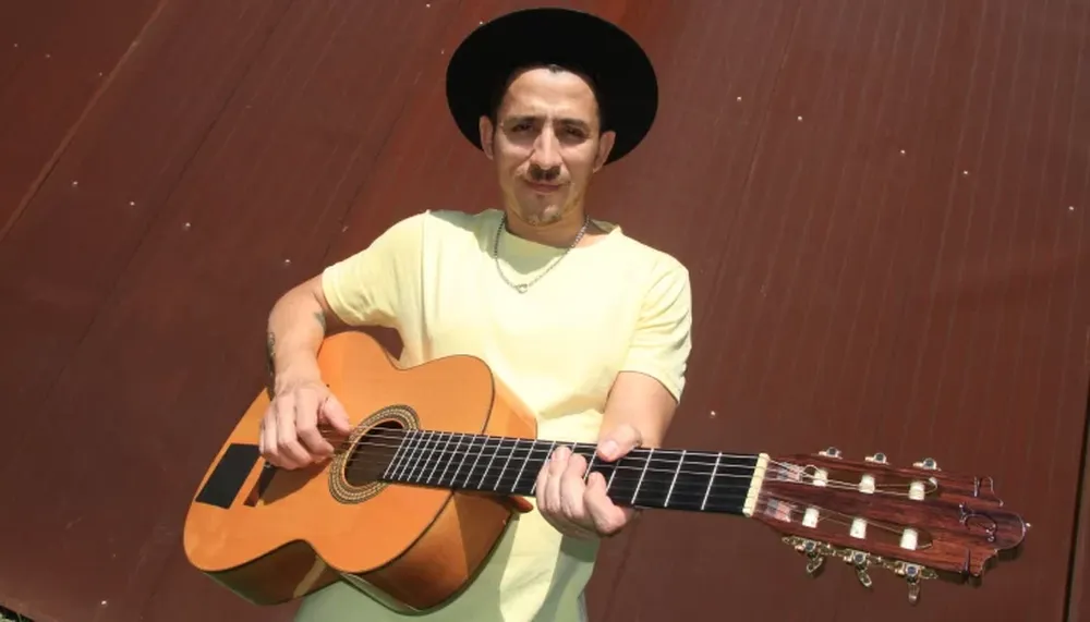 Con su talento al TB