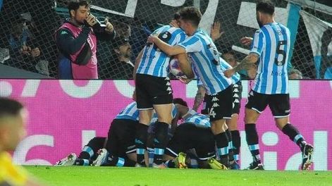 Racing Club venció a Argentinos Juniors y se prende en la lucha