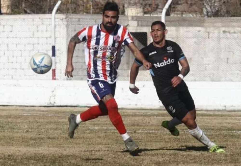 Peñarol tropezó en su visita a Bolívar