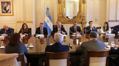 Gestos de unidad y anticipo de alivio por Ganancias de Massa