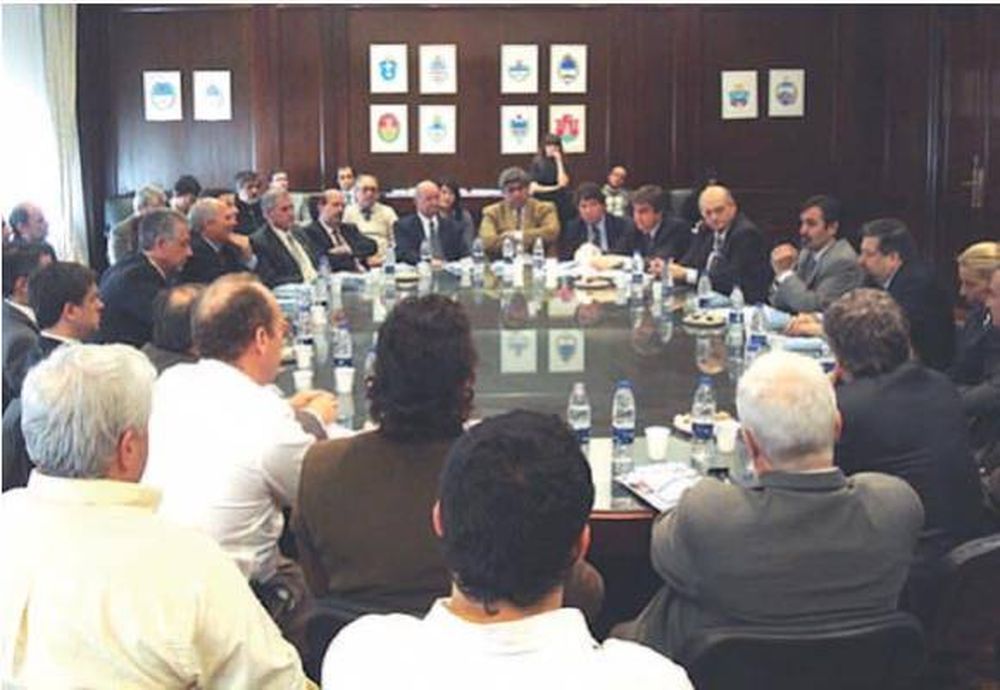 Una reunión para pedir mayor comunicación