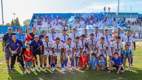 Bicampeón. Paso de Los Andes se quedó con todo en el año futbolístico de Albardón-Angaco.