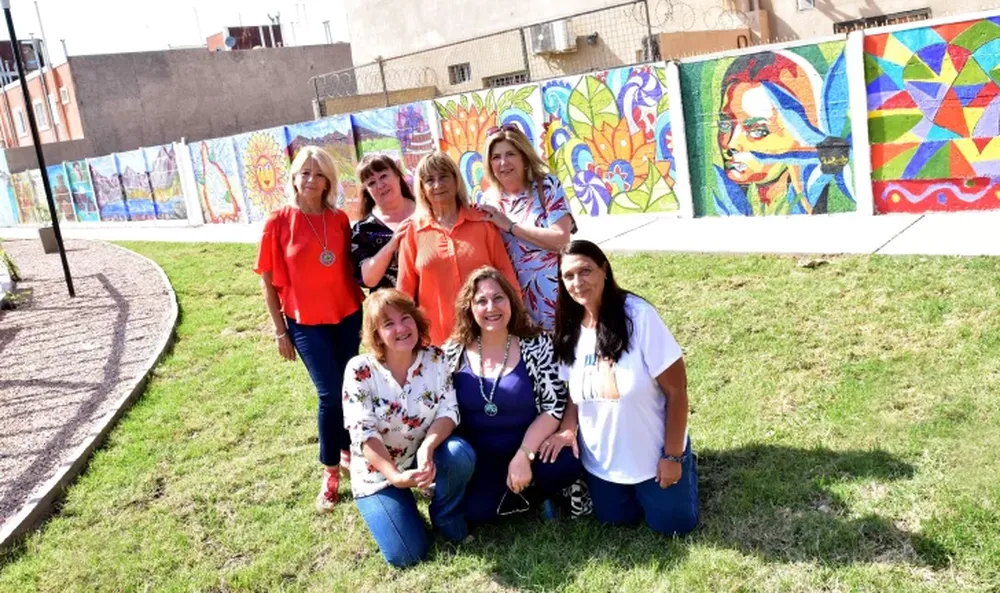 Pintoras locales que hacen punta