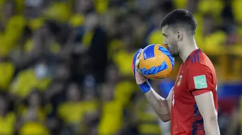 Rulli y la jugada del penal: “Tagliafico me dijo que tenía la mano pegada al cuerpo”
