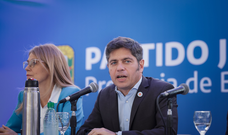 Kicillof debutó en el PJ y llamó a marchar contra el Gobierno el 30 de abril &nbsp;