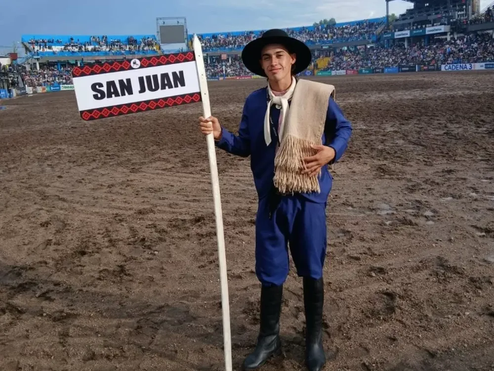 Por primera vez, Leonel Flores representa a San Juan en la Doma de Jesús María.