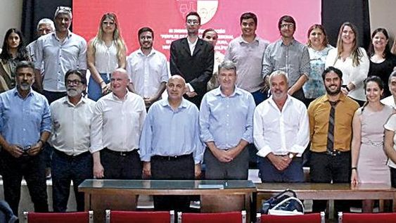 Perfiles profesionales de educación