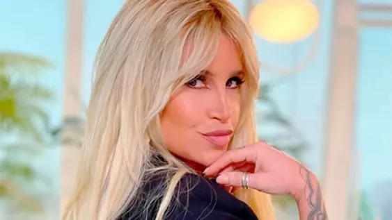 ¿La ayudás a Florencia Peña a buscar lo que se le perdió en el auto? Mirá la explosiva foto