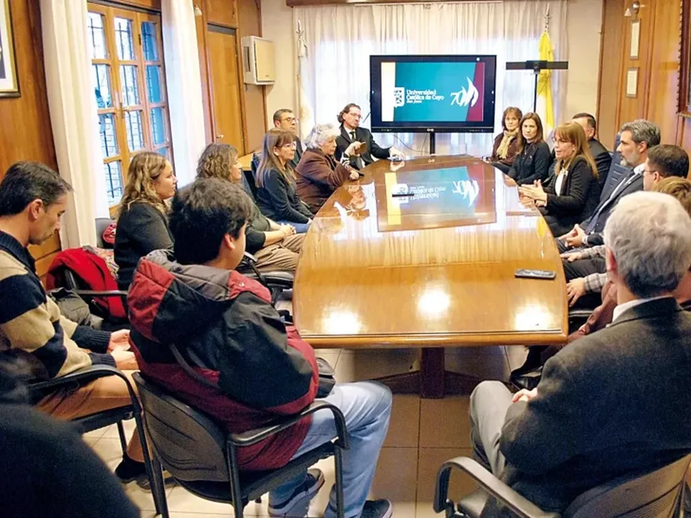 Agasajo a periodistas en la UCCuyo