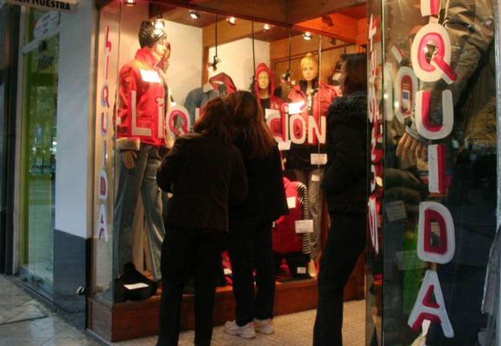 Comercio, con ventas bajas