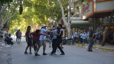 El lado B de los festejos en San Juan: corridas, destrozos y detenidos en el microcentro